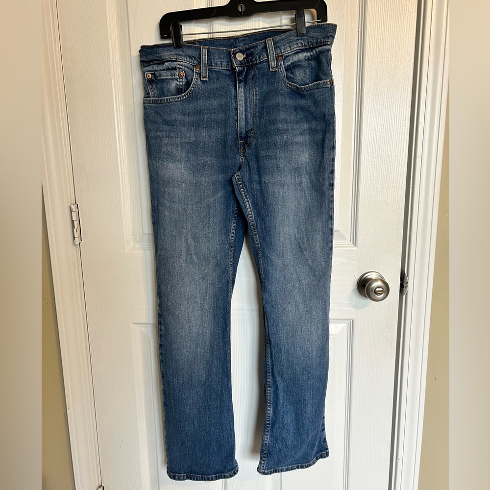 Levi's blue jeans W 32 L 30